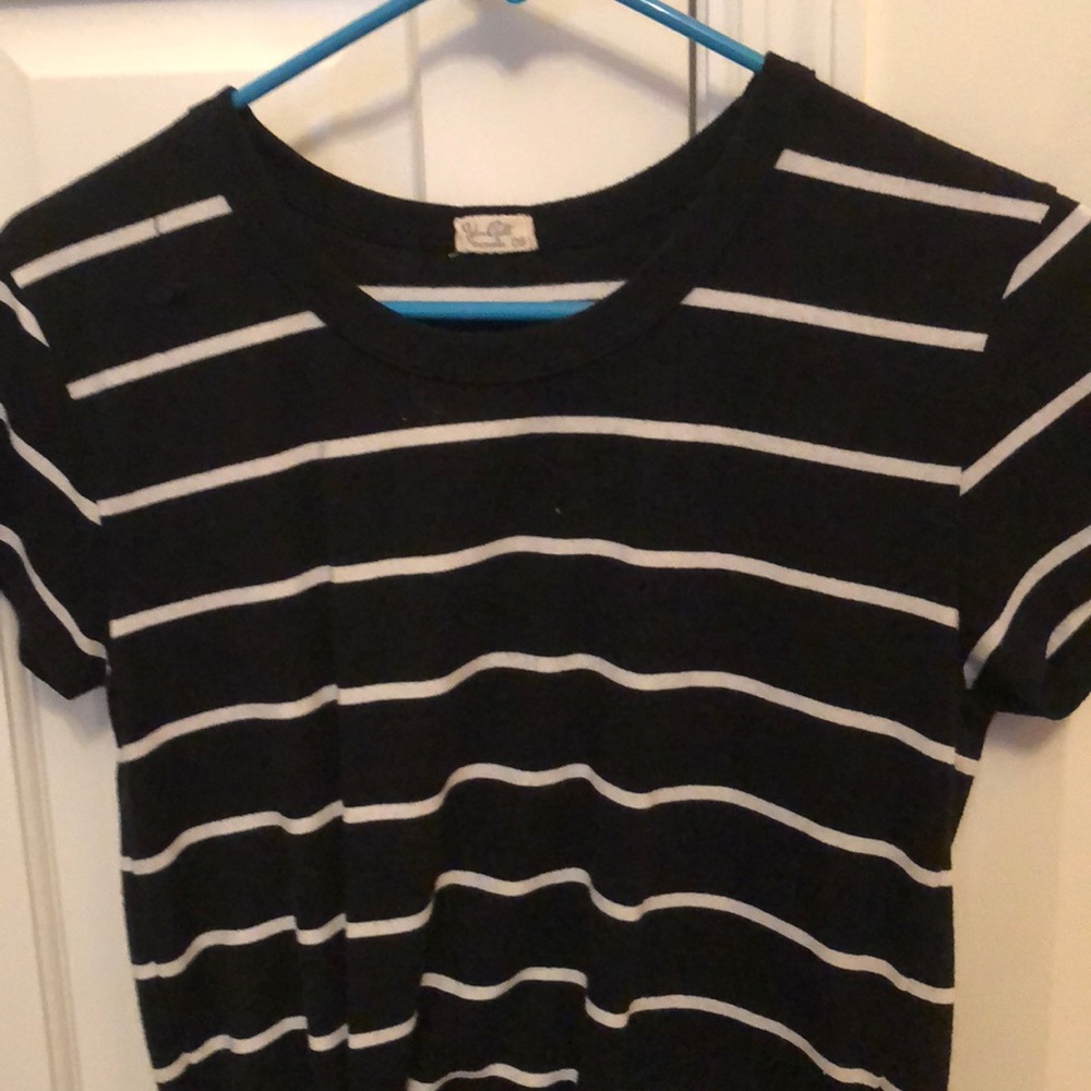 Black And White Tied (or untied) Top